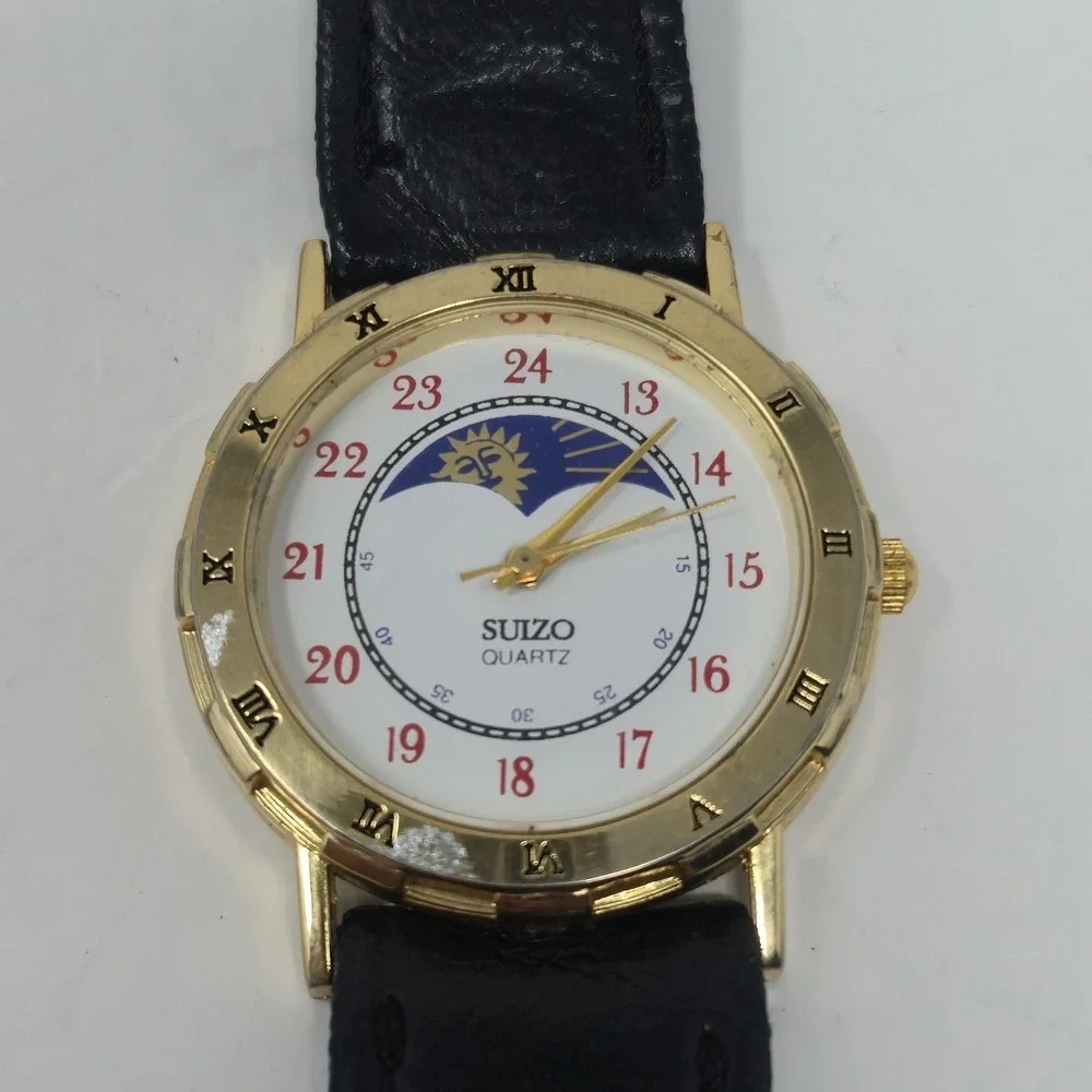 Vintage Suizo Quartz Watch Sun Moon Phase Day Night Dial Gold Tone Roman Bezel